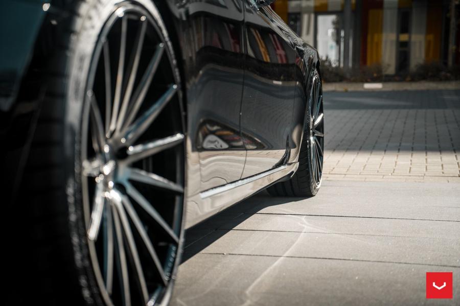 Детали экстерьера Tesla Model S on Vossen Wheels (VFS-2) 2018 года  (фото 13 из 43)